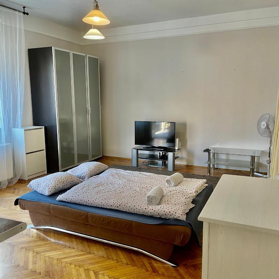 Appartement Elizabeth Bridge With Gellert-Hill View à Budapest Extérieur photo